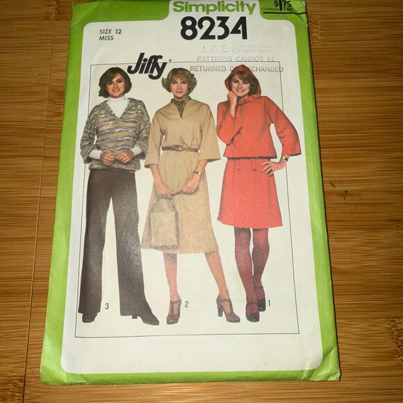 Vintage 1977  Simplicity Womens pattern 8234  Size 12 uncut - Picture 1 of 5